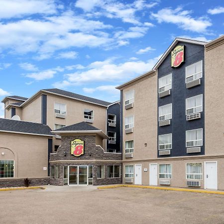 Super 8 By Wyndham Grande Prairie Hotel Exterior photo