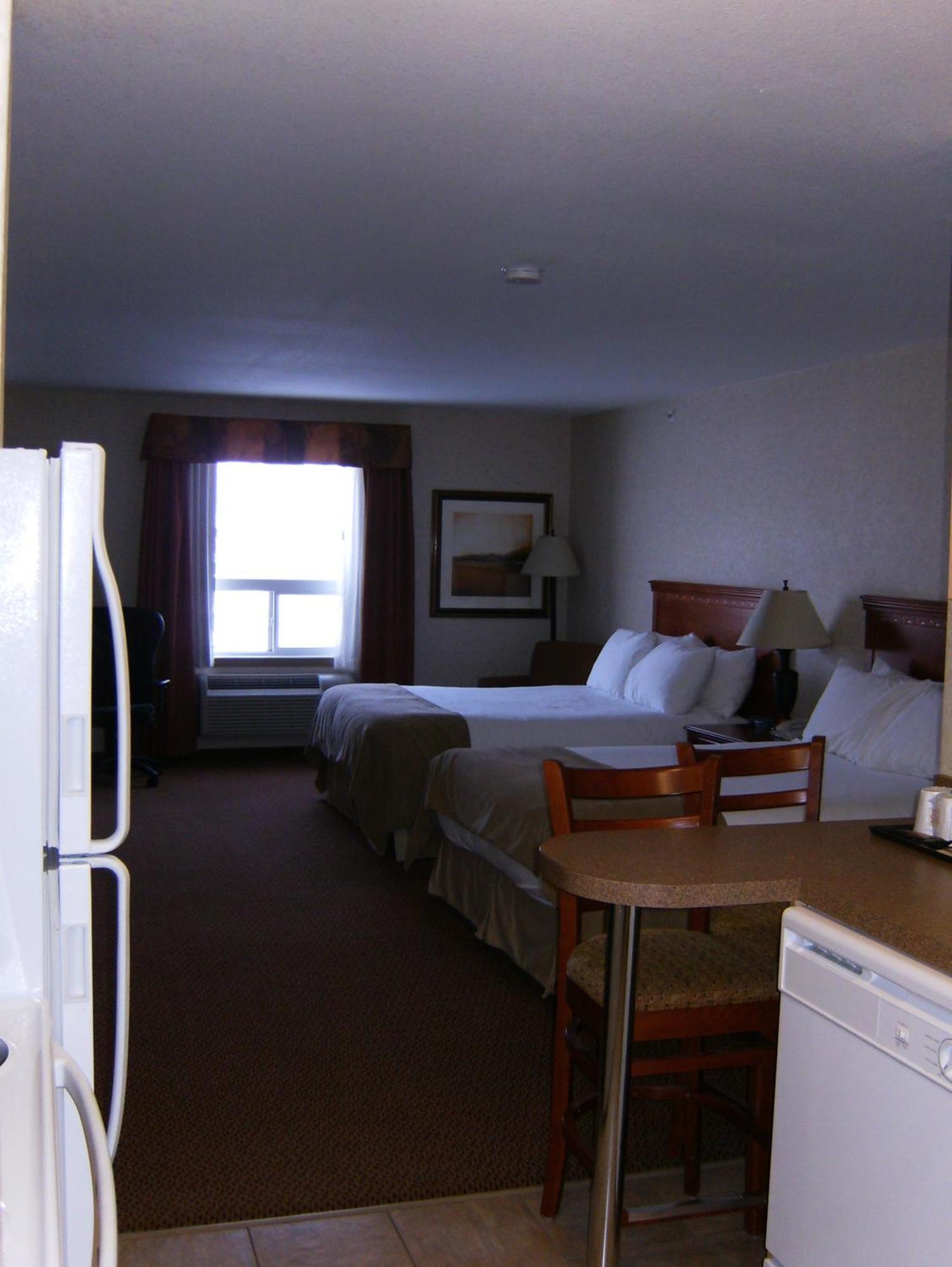 Super 8 By Wyndham Grande Prairie Hotel Exterior photo