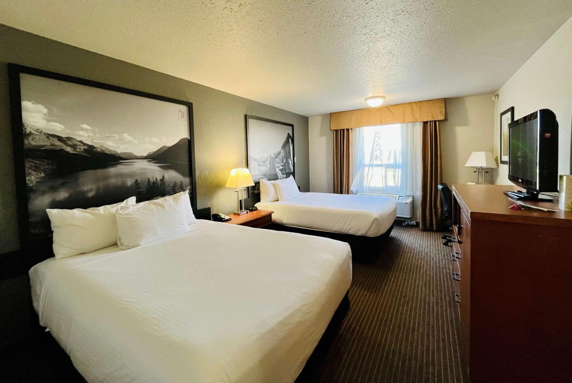 Super 8 By Wyndham Grande Prairie Hotel Exterior photo