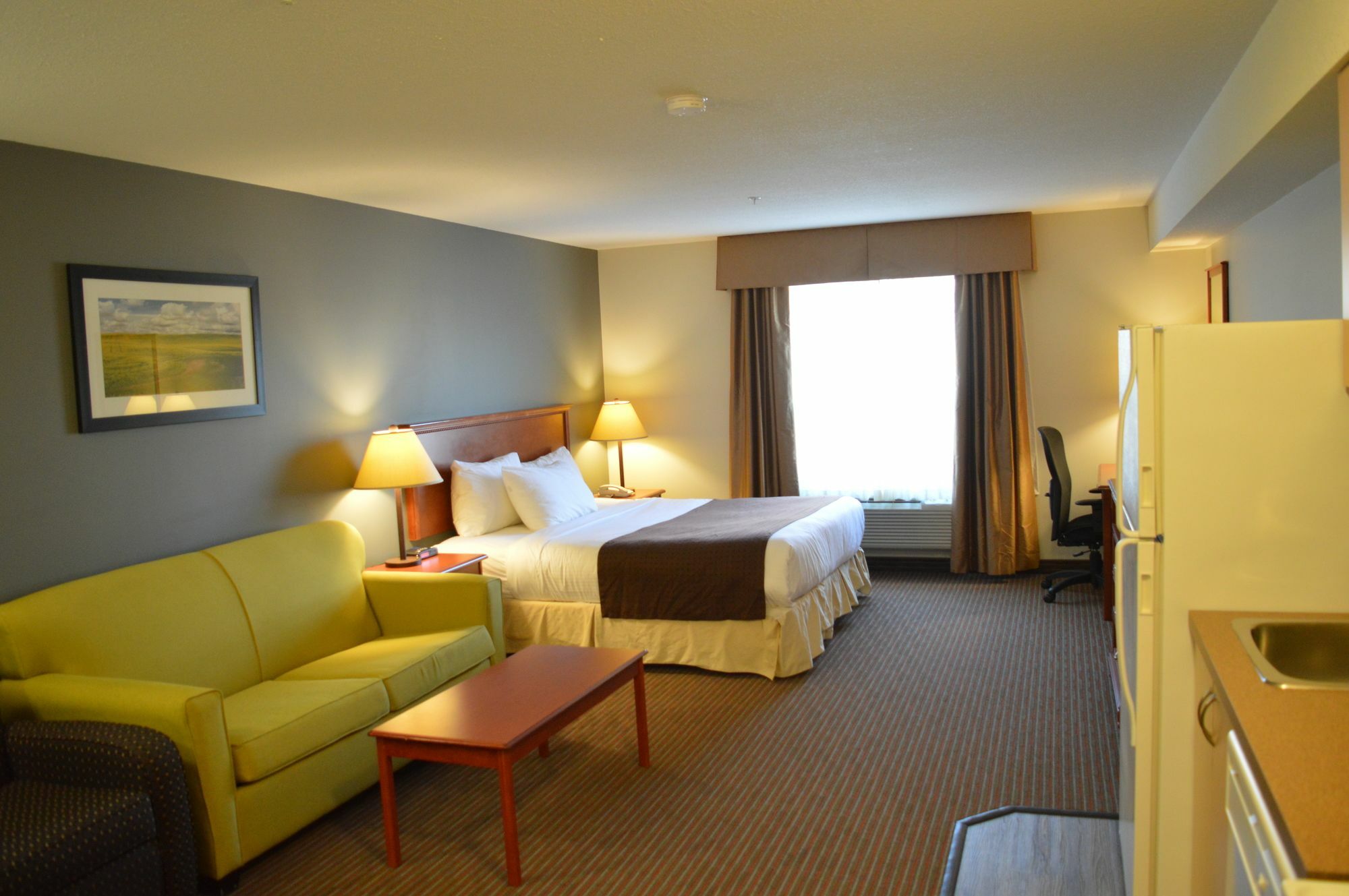 Super 8 By Wyndham Grande Prairie Hotel Exterior photo