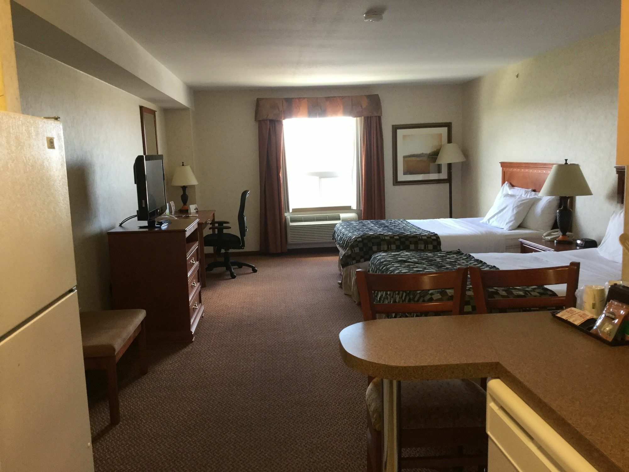 Super 8 By Wyndham Grande Prairie Hotel Exterior photo