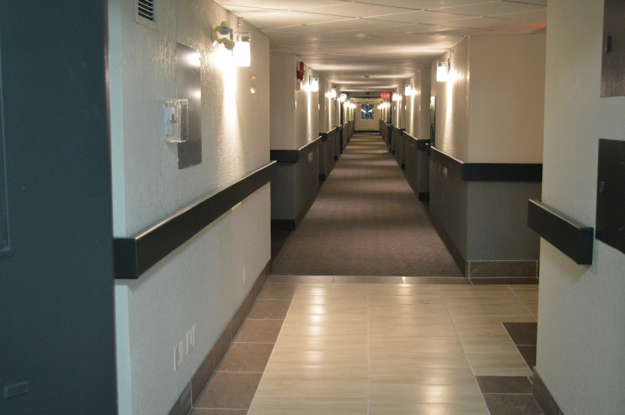 Super 8 By Wyndham Grande Prairie Hotel Exterior photo